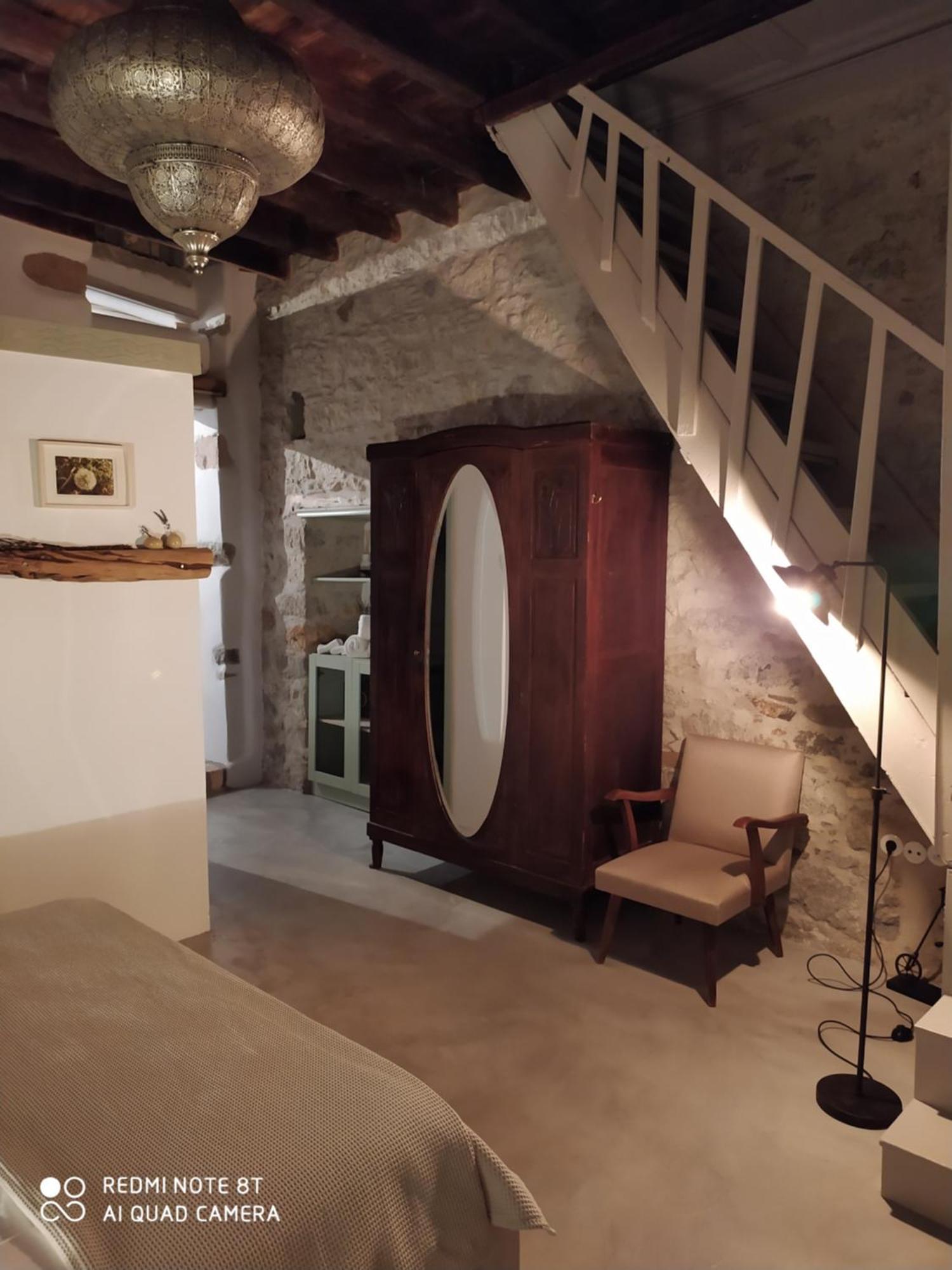 Latmos 1860 Villa Skála Rum bild